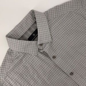 Hart Schaffner Marx Mens Large Grey Houndstooth Cotton Short Sleeve Button Shirt